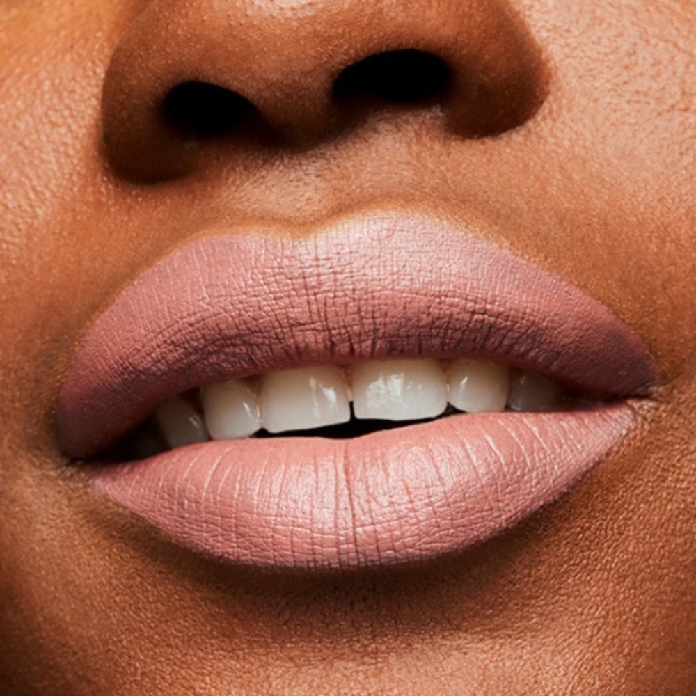 MAC Matte Lipstick Velvet Teddy - Picture 15 of 16